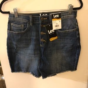 Nwt Lee high waist button fly raw hem jean shorts